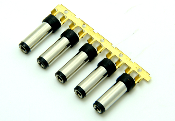 ক্রাম্পিং ব্যারেল টাইপ 10A 12V 5.5 * 2.5 মিমি ওয়্যার 18 AWG - 26 AWG পুরুষ ডিসি পাওয়ার প্লাগ সংযোগকারী